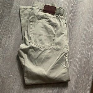 Men’s Levi Dockers D3 Classic Fit Tan Pants 33x30